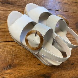 Gabor Wedge Sandals US 7 Metallic White Leather Strappy tortoiseshell Buckle